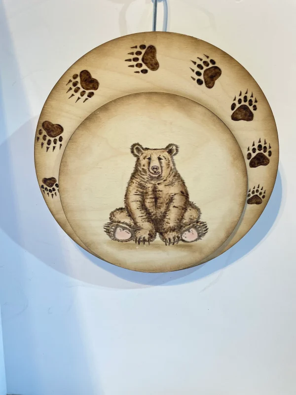 Sitting Bear in pyrography (I)