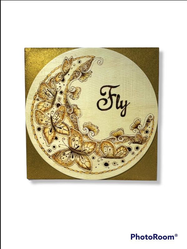 Fly. A pyrographed piece (J)