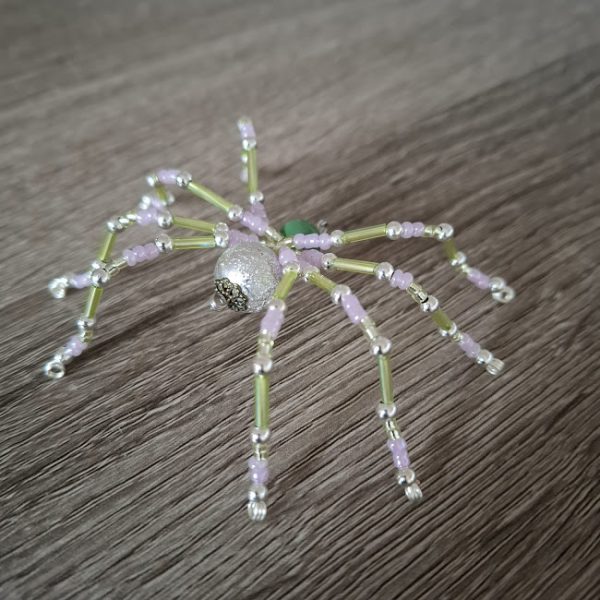 Green Head Beaded Spider - Image 3